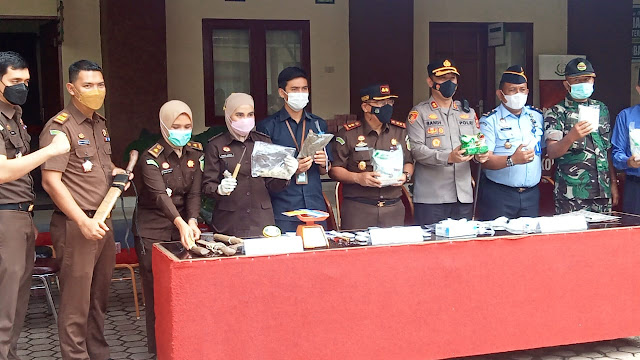 04474d8495e71272d942c72e64a3b4cdd58bbbc47794fae650a697715755ff34.0