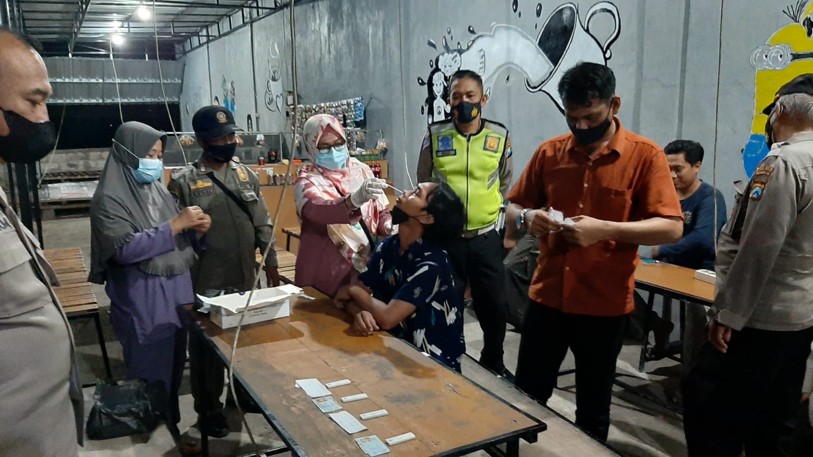 08c24049-0c1e-43a4-8065-0569c7b32e06