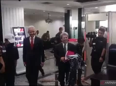 Ganjar-Mahfud Tiba di MK Ikuti Sidang PHPU