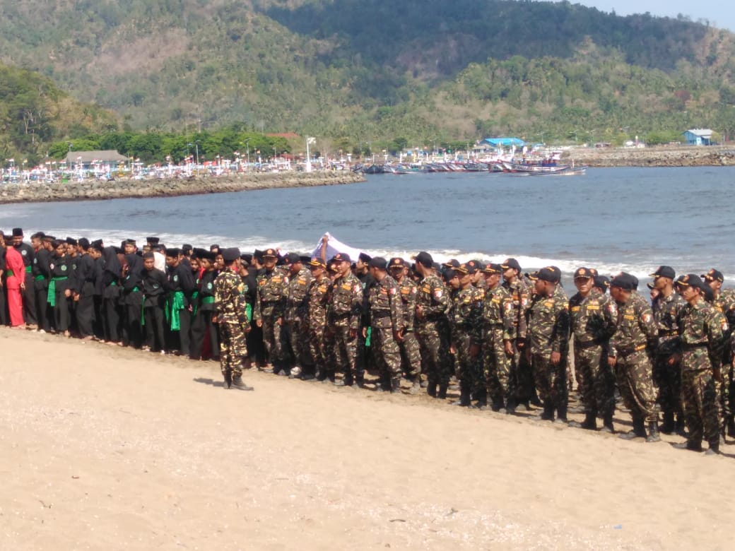 141019 Danposmat Trenggalek Hadiri Apel Akbar Ansor Dan Banser -4