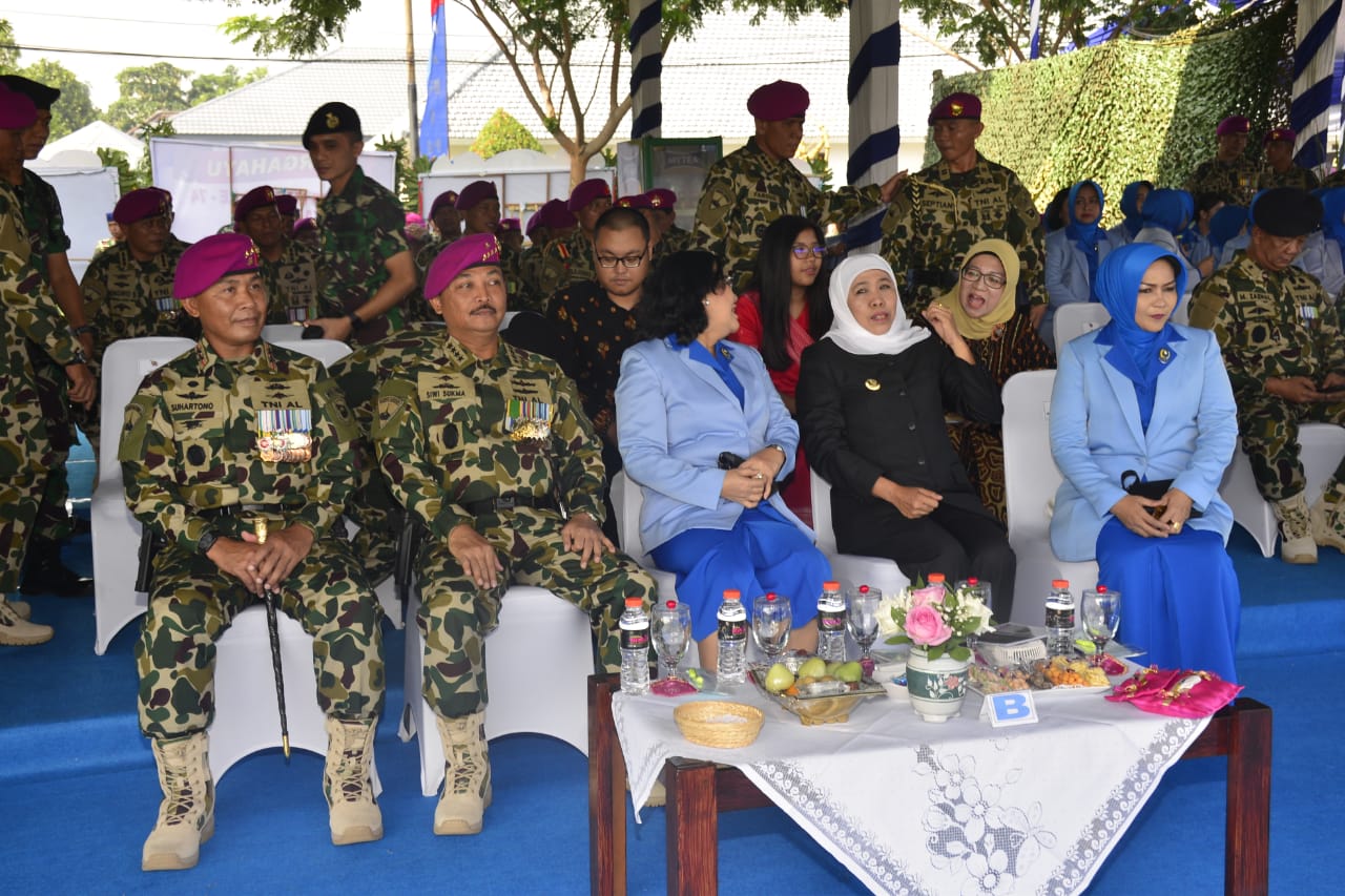 151119 Komandan Lantamal V Hadiri Peringatan Puncak HUT ke-74 Korps Marinir -4