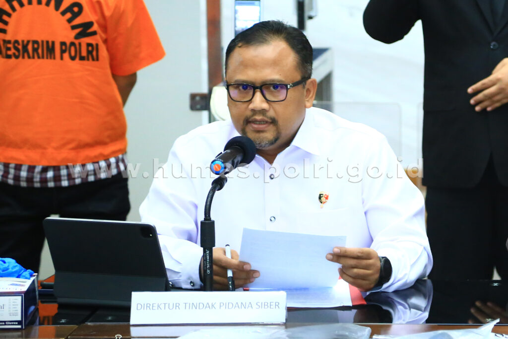 Polri Tahan Keponakan Wamenkumham di Kasus Pencemaran Nama Baik