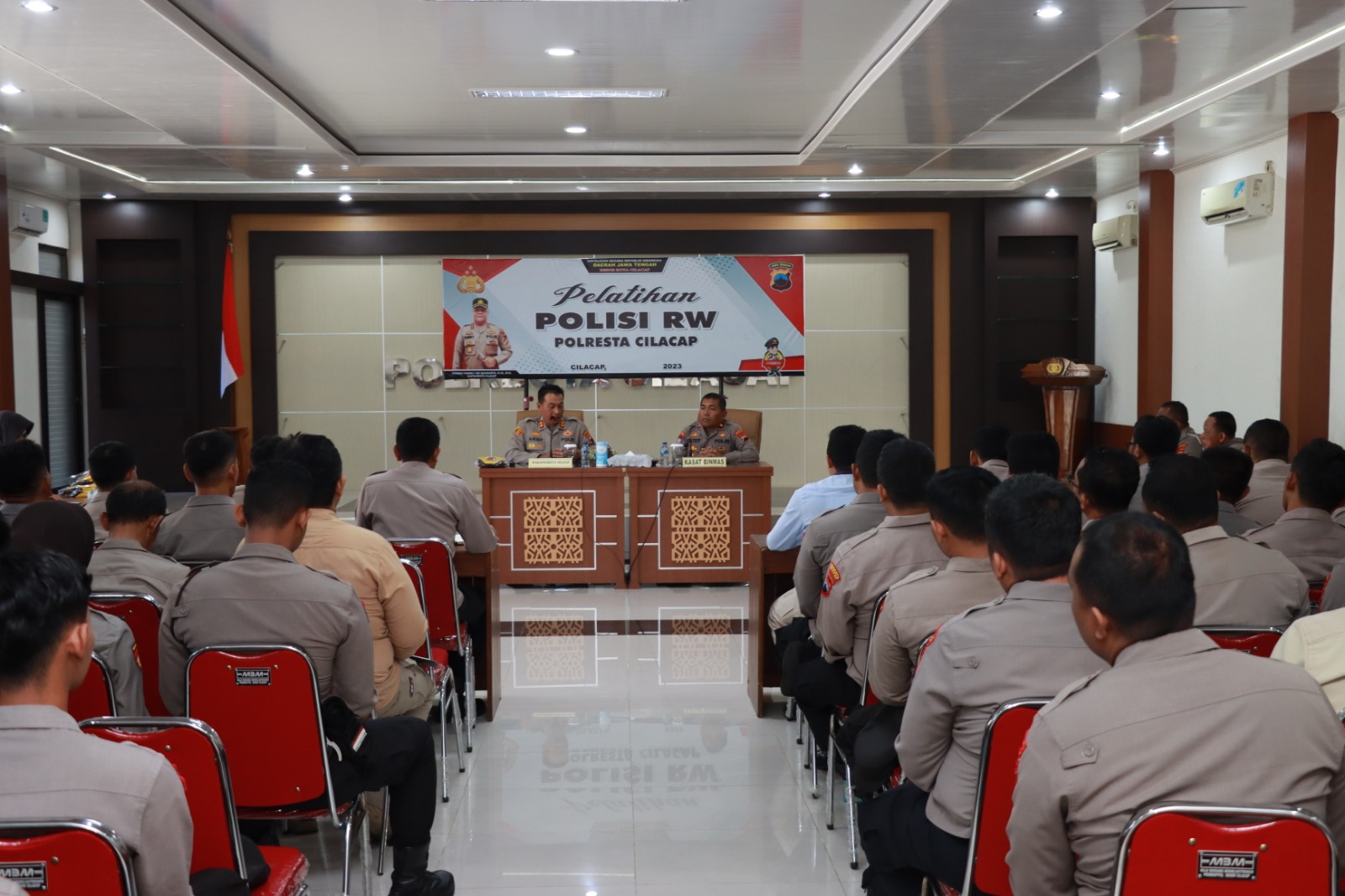 Sebelum Launching, Polresta Cilacap Gelar Pelatihan Polisi RW Untuk Anggota