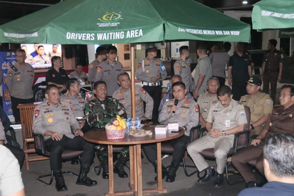 Atasi Tawuran, Kapolda Metro Adakan Rembug bersama Warga Gang Mayong