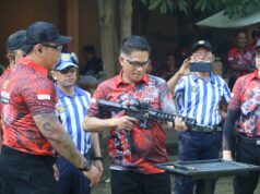 Hari Bhayangkara ke 77 Wakapolda Jatim Membuka Lomba Menembak Kapolda Cup 2023