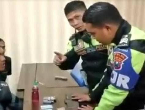 Sat PJR Polda Jatim Berhasil Ungkap Penyalahgunaan Narkoba, Dua Sopir Truk Diamankan