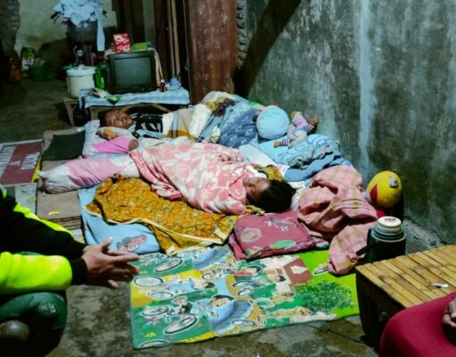 Hadir Beri Solusi, Polisi RW Bantu Anak Stunting di Bondowoso