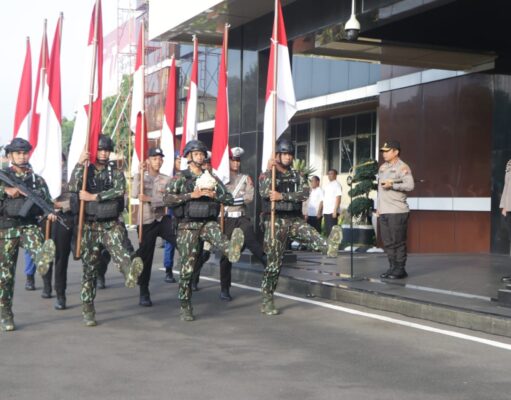 Kapolda Jatim Pimpin Tradisi Penyerahan Air Suci Sambut Hari Bhayangkara ke -77