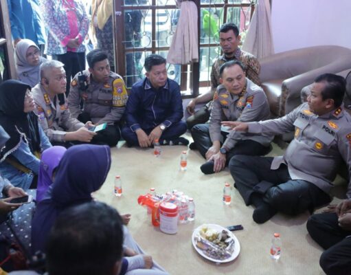 Jum’at Curhat dan Berkah Langkah Efektif Kapolda Jatim Dekat dengan Masyarakat