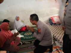 Polres Gresik Door to Door Dengar Keluhan Warga di Desa Suci