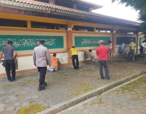 Hari Bhayangkara ke-77, Polres Mojokerto Revitalisasi Makam Syeikh Jumadil Qubro di Trowulan