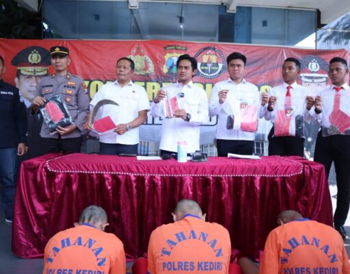 Polres Kediri Amankan Lima Oknum Pesilat Tersangka Kasus Pengeroyokan di Ngasem