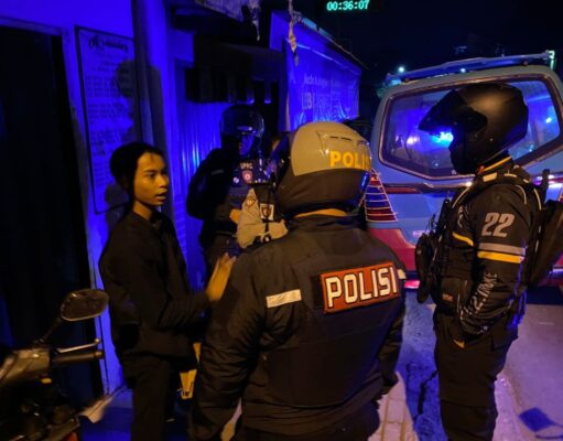 Sat Samapta Gelar Patroli Malam Hari Mencegah Kejahatan Jalanan Polres Cimahi