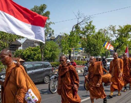 Menparekraf: “Waisak Bangkitkan Pelaku Parekraf Sekitar Borobudur”