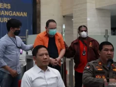 Terpidana Henry Surya di Eksekusi Kejari Jakbar ke Rutan Salemba