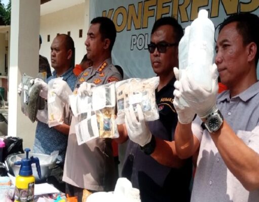 Home Industri Narkotika Jenis Sinte di Bekasi di Gerebeg Polisi