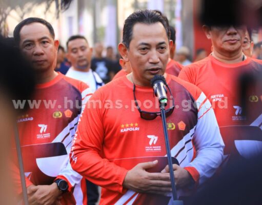 Kapolri Suarakan Pemilu Damai di Event Bhayangkara Fun Walk
