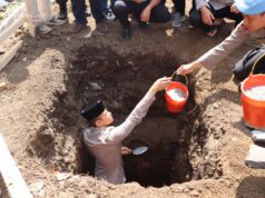 Kapolres Batu Letakkan Batu Pertama Pembangunan Masjid Darul Taqwa Bhayangkara
