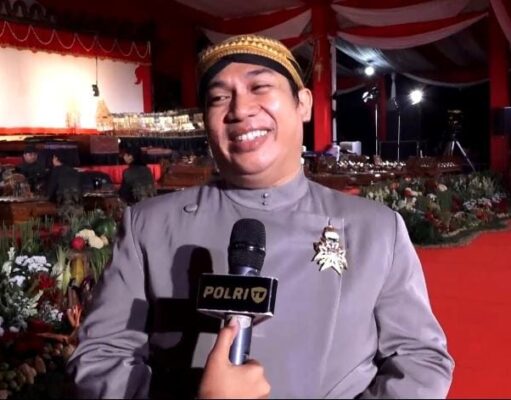 ‘Banjir’ Apresiasi Warga ke Kapolri yang Komitmen Lestarikan Budaya Indonesia Lewat Wayang Kulit