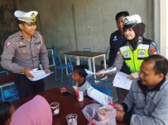 Operasi Patuh Semeru 2023, Polres Blitar Berikan Edukasi Lalu Lintas Kepada Masyarakat