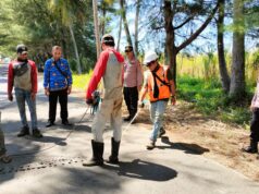 Polisi Bersama Dinas PU Situbondo Pasang Marka Kejut, Cegah Balap Liar di Situbondo