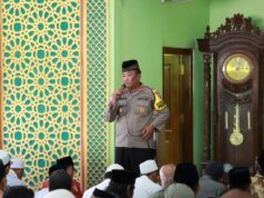 Beri Himbauan Wujudkan Kamtibmas Kondusif, Polresta Mojokerto Gelar Jumat Curhat di Masjid