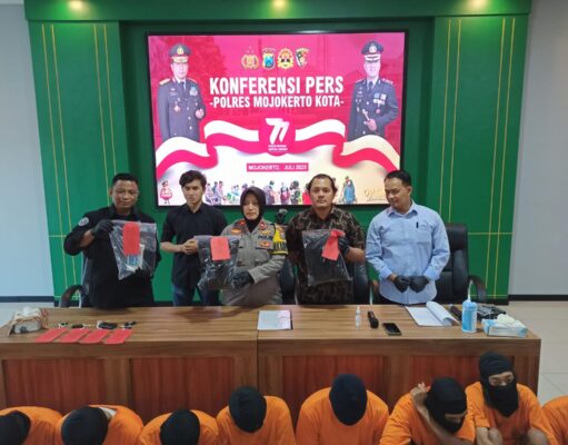 Beraksi di Jembatan, Gercep Polisi Berhasil Amankan 12 Pelaku Curas