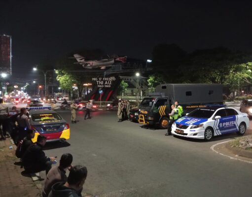 Polisi Bersama TNI Lakukan Pengamanan Kegiatan Perguruan Silat di Malang Kota Tertib