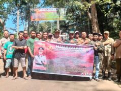 Polisi Bersama TNI dan Warga Kompak Cegah Karhutla di Bondowoso