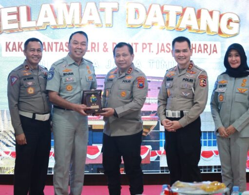 Kapolda Jatim Menerima Kunjungan Kakorlantas Polri dan Jasa Raharja Bahas Tentang Pelayanan Samsat