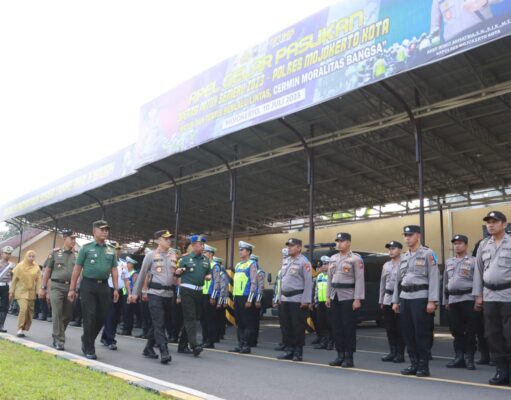 Wujudkan Kamseltibcar Lantas, Kapolresta Mojokerto Pimpin Apel Gelar Pasukan Operasi Patuh Semeru 2023