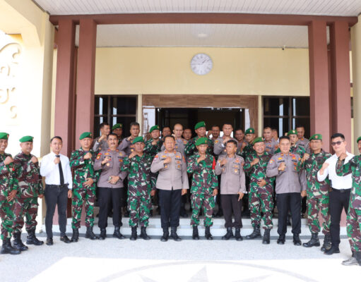 HUT Bhayangkara Ke-77, Kodim 0424 Tanggamus Beri Kejutan Ke Polres Pringsewu