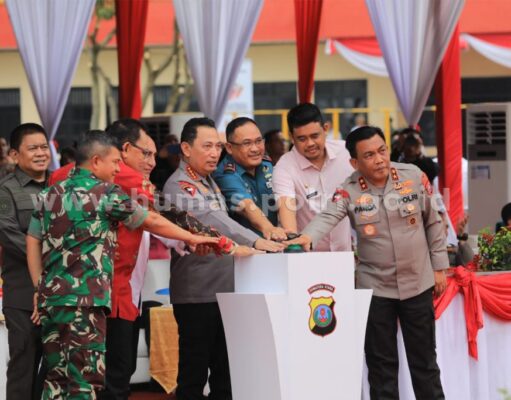 Kapolri Resmikan Gedung Polres Tapanuli Selatan : Berikan Pelayanan yang Humanis dan Berkeadilan