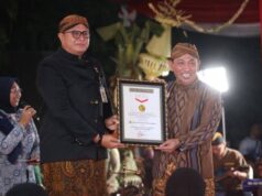 Pagelaran Wayang Kulit Lakon ‘Wahyu Cakraningrat’ Raih Rekor Muri