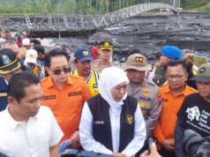 Kapolres Lumajang Dampingi Gubernur Jatim Tinjau Dampak Banjir Lahar Dingin Gunung Semeru