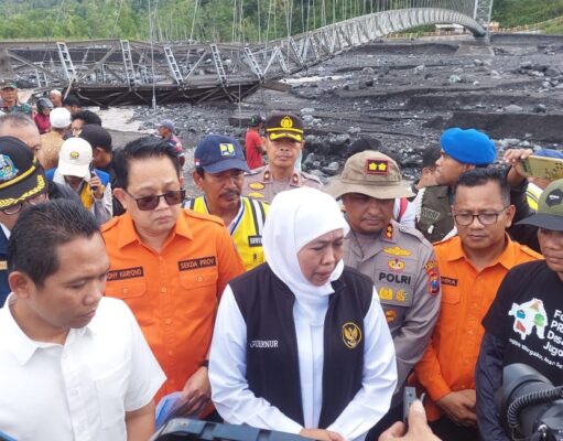 Kapolres Lumajang Dampingi Gubernur Jatim Tinjau Dampak Banjir Lahar Dingin Gunung Semeru