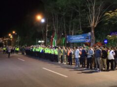 Beri Rasa Aman, Polsek Kota Polres Bojonegoro Melaksanakan Pengamanan Kedatangan Jamaah Haji