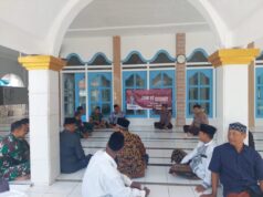Patroli Dialogis, Jum’at Curhat Kapolsek Sukolilo Polres Bangkalan dengan Jamaah Masjid