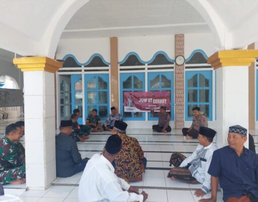 Patroli Dialogis, Jum’at Curhat Kapolsek Sukolilo Polres Bangkalan dengan Jamaah Masjid
