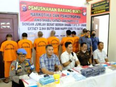 Polda Riau Musnahkan 8 Kg Sabu, 2.944 butir Pil Ektasi Serta 770 Happy Five Milik 10 Tersangka
