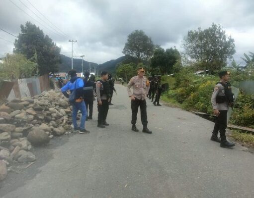 Usai Pemalangan di Dogiyai, TNI-Polri Lakukan Patroli