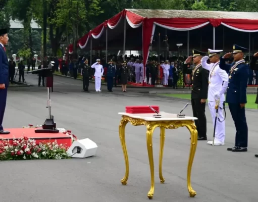 4 Perwira TNI-Polri Mendapat Penghargaan Adhi Makayasa dari Presiden Jokowi