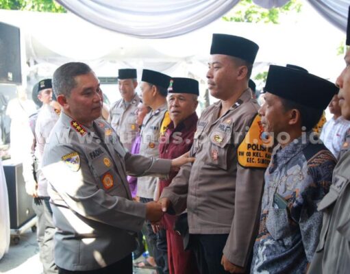 Tinjau Polisi RW di Jatim, Kabaharkam: Polri Semakin Dekat dengan Masyarakat