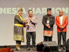 Kapolri Jenderal Pol. Listyo Sigit Raih Penghargaan di BNPT Award ke-13