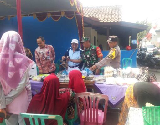 Sinergitas TNI Polri Lakukan Giat Patroli Dialogis Di Kel.Buaran Kradenan