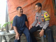 Polri Humanis Tampung Aspirasi Warga Lamper Lor, Polsek Semarang Selatan Gelar Patroli Dialogis