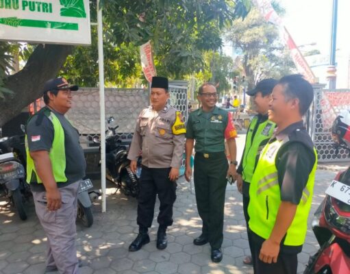 Polsek Juwana Polresta Pati Silaturahmi Sampaikan Pesan Kamtibmas Di Masjid Al Mukaromah