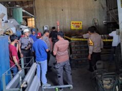 Reskrim Polresta Pati Olah TKP Pabrik Plastik Di Desa Pegandan