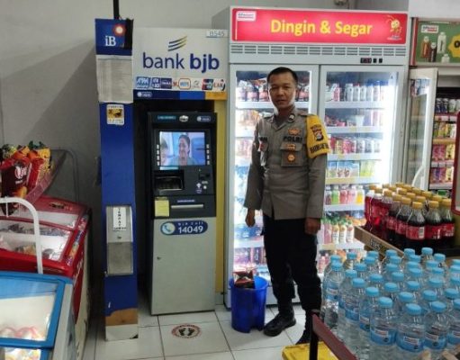 Cegah Kriminalitas Polsek Tirtayasa Gelar Patroli Malam Disetiap Supermarket
