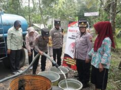 Desa Kaliori Dapat Bantuan Air Bersih Dari Polwan Polres Purbalingga